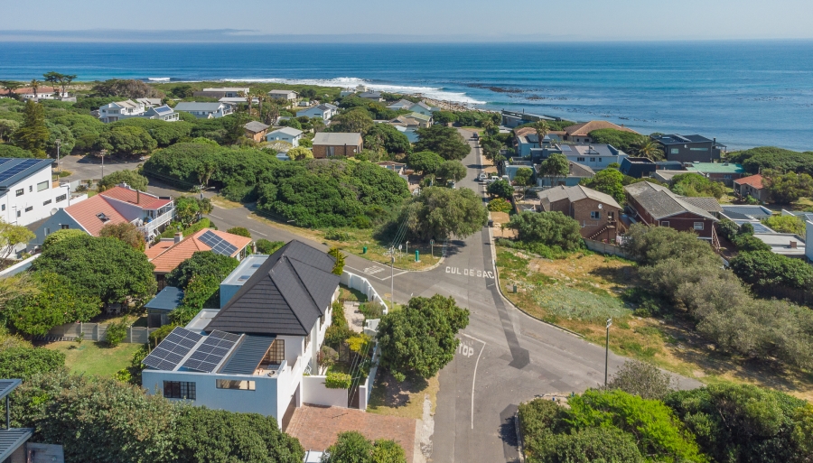 4 Bedroom Property for Sale in Kommetjie Western Cape
